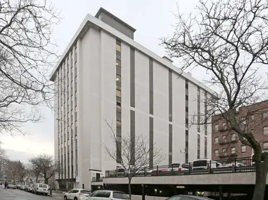 162,266-sq.-ft. office building