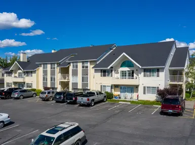 178unitgardenstyleapartment