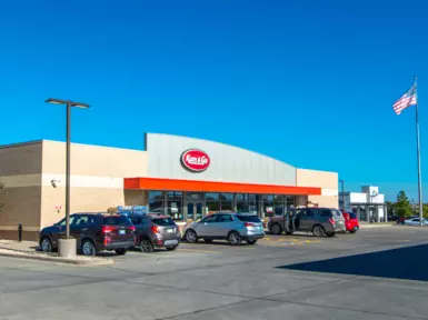 retail property leased to Kum & Go