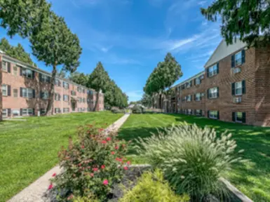 Lavana Falls Apartments Exterior