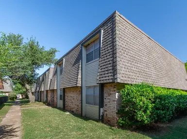 Park MacArthur Apartments
