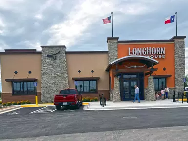 LongHorn Steakhouse (Ground Lease)