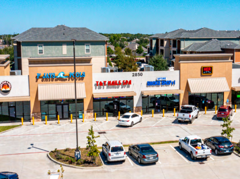 Baytown Retail Center