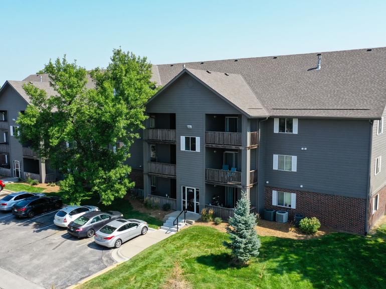 Southfield apartment building in La Vista.