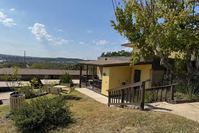 Summit Apartments in Kerrville, TX
